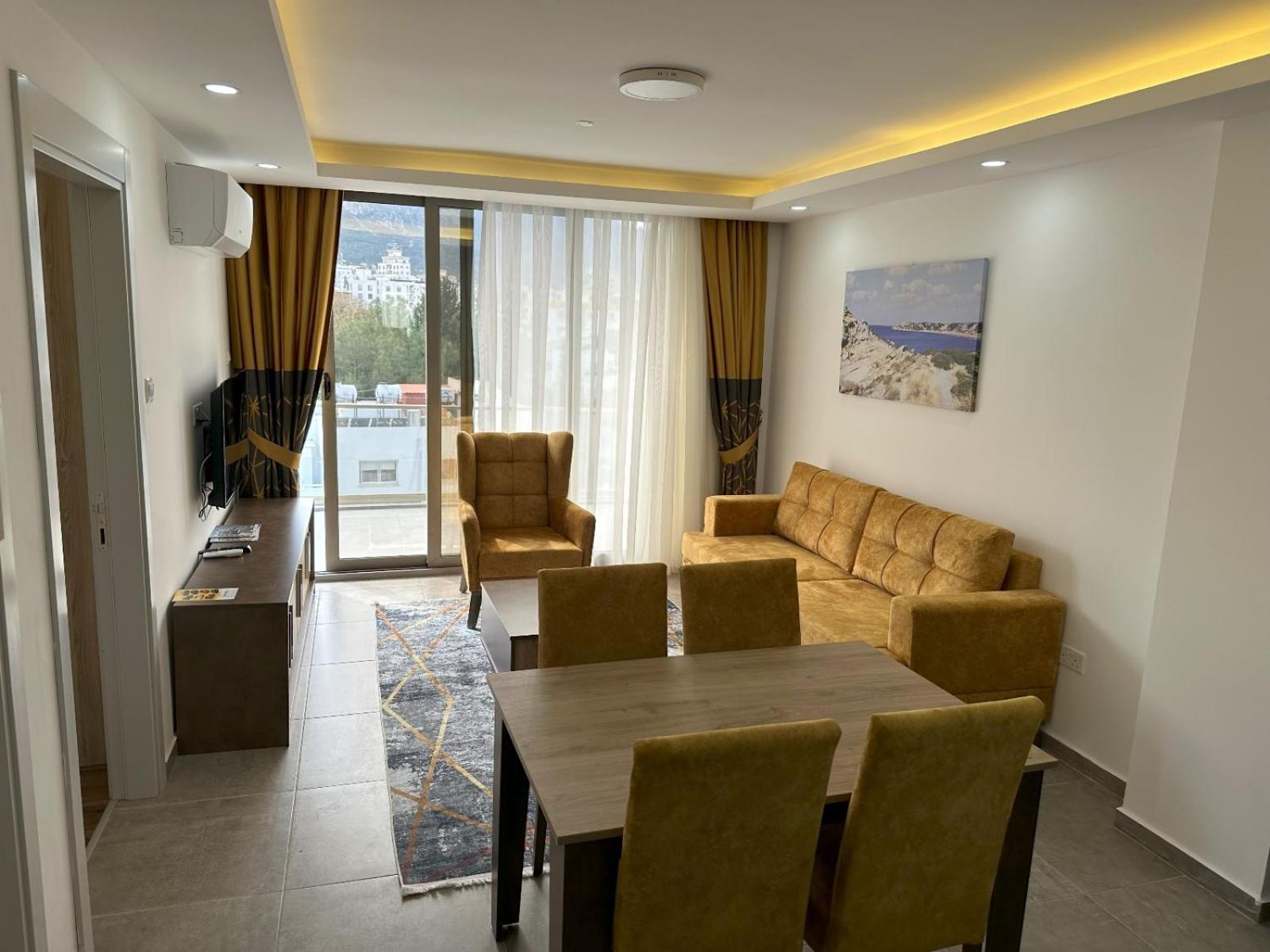 Nurel Shark Residence Кирения Екстериор снимка