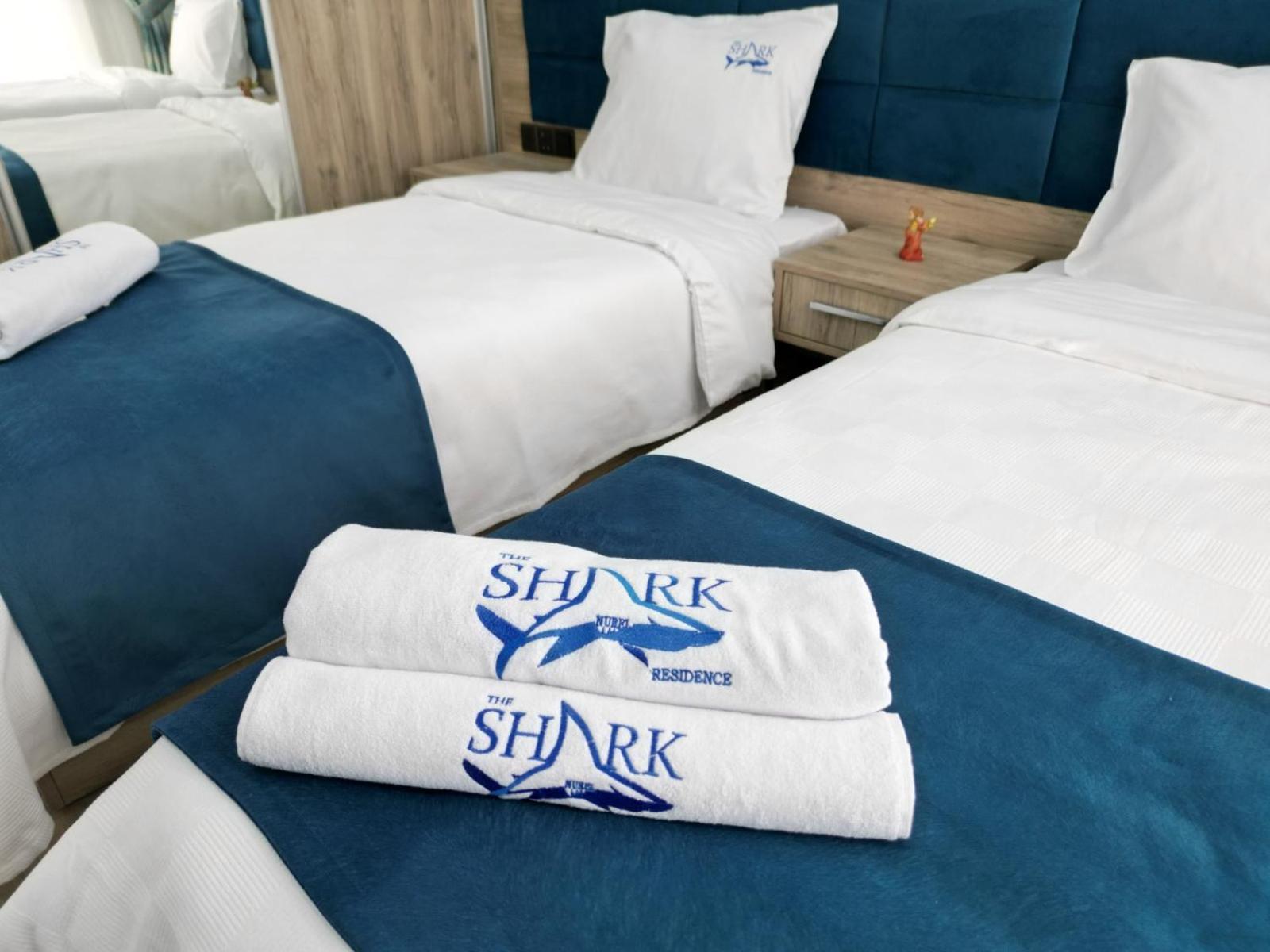 Nurel Shark Residence Кирения Екстериор снимка